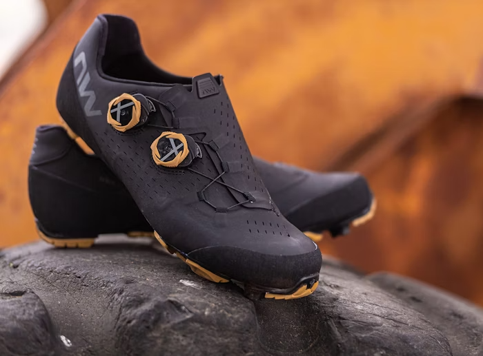 Black Northwave MTB shoes with tan accents